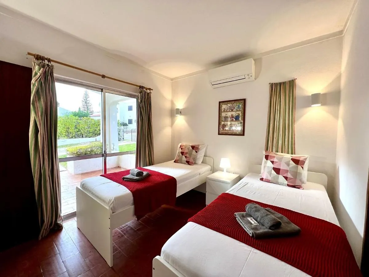 Vilamoura Ocean Villa With Pool By Homing